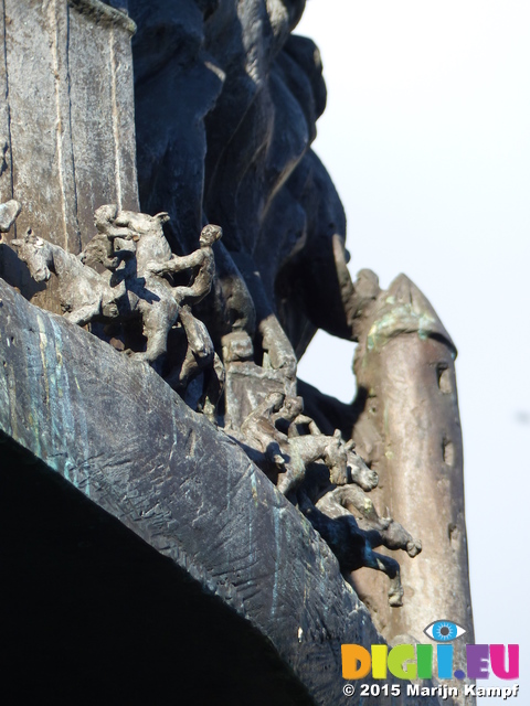 FZ016094 Detail of statue in Koblenz